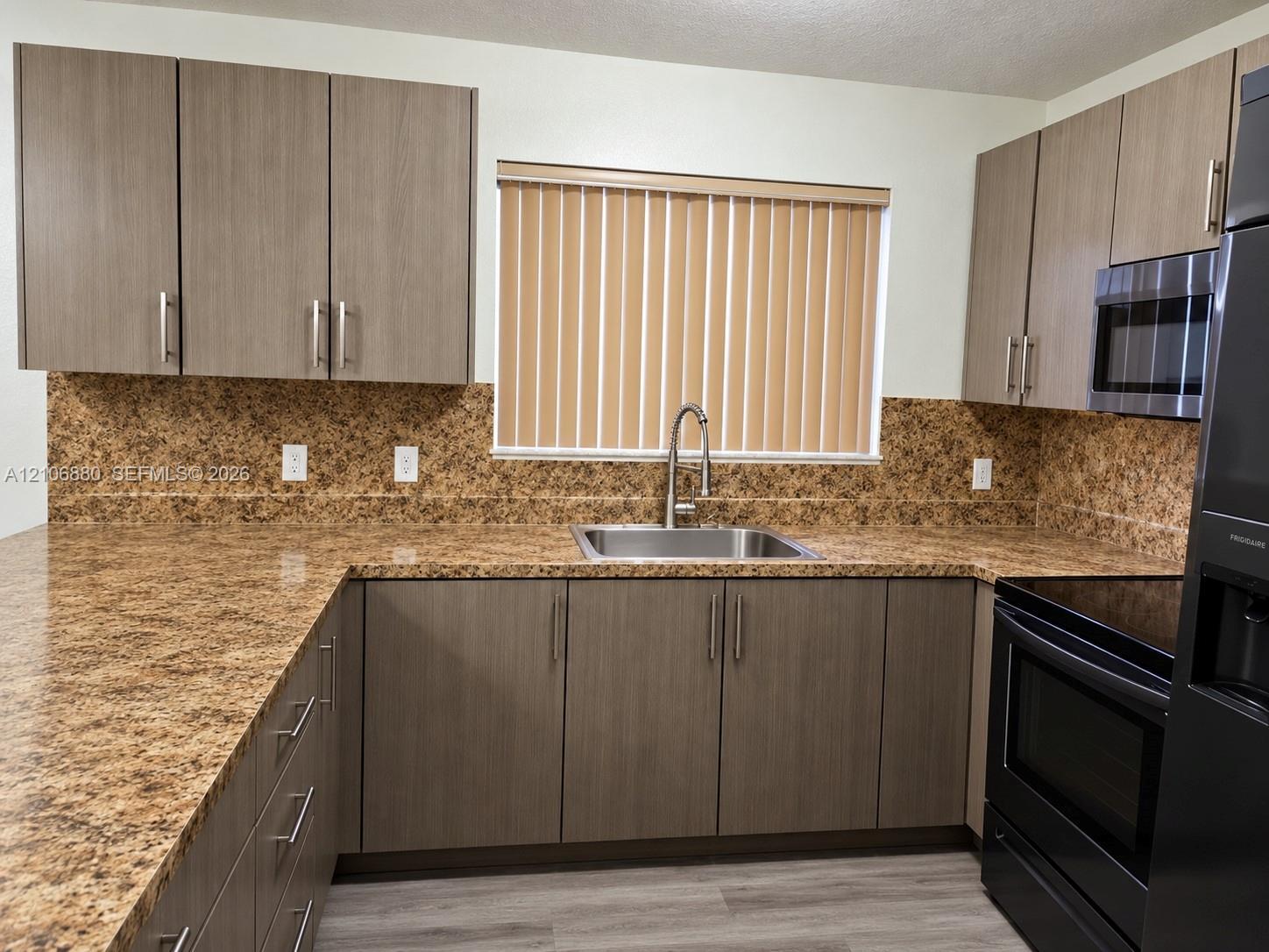 3048 NW 56 street, Miami FL 33142 photo 3
