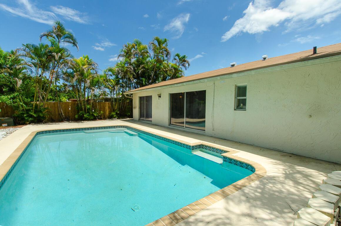 10953 Winding Creek Lane, Boca Raton FL 33428 photo 4