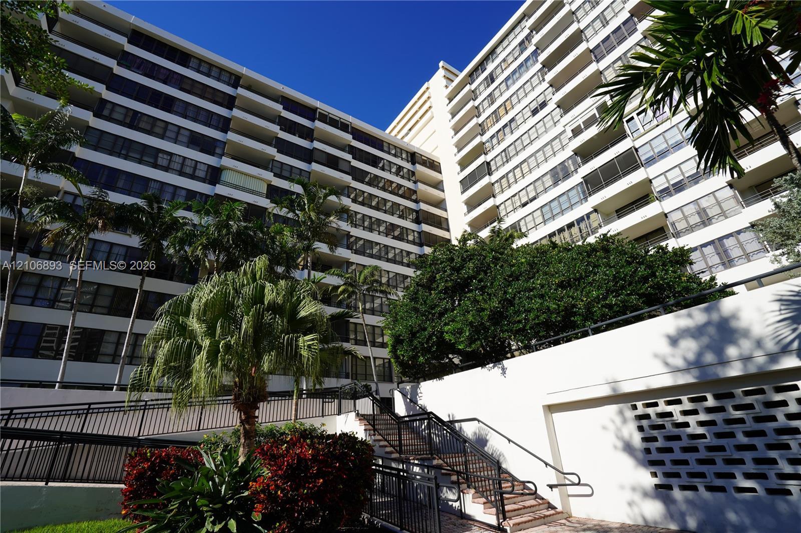 2500 Parkview Dr # 2020, Hallandale Beach FL 33009 photo 2