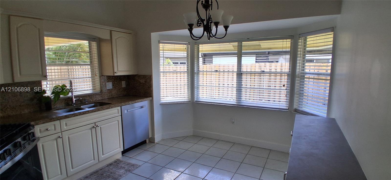 3277 NW 123rd Ave, Sunrise FL 33323 photo 4