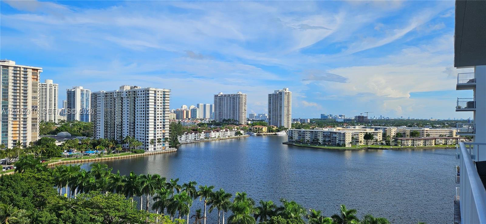 2801 NE 183rd St # 1208W, Aventura FL 33160 photo 3