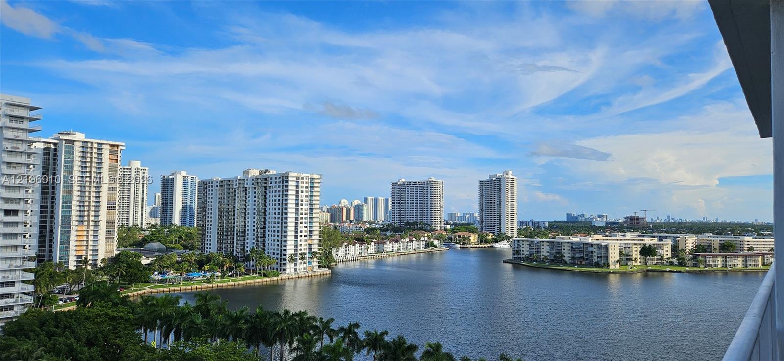 2801 NE 183rd St # 1208W, Aventura FL 33160 photo 4