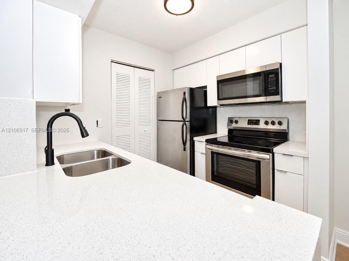 1237 SW 46th Ave # 813, Pompano Beach FL 33069 photo 2