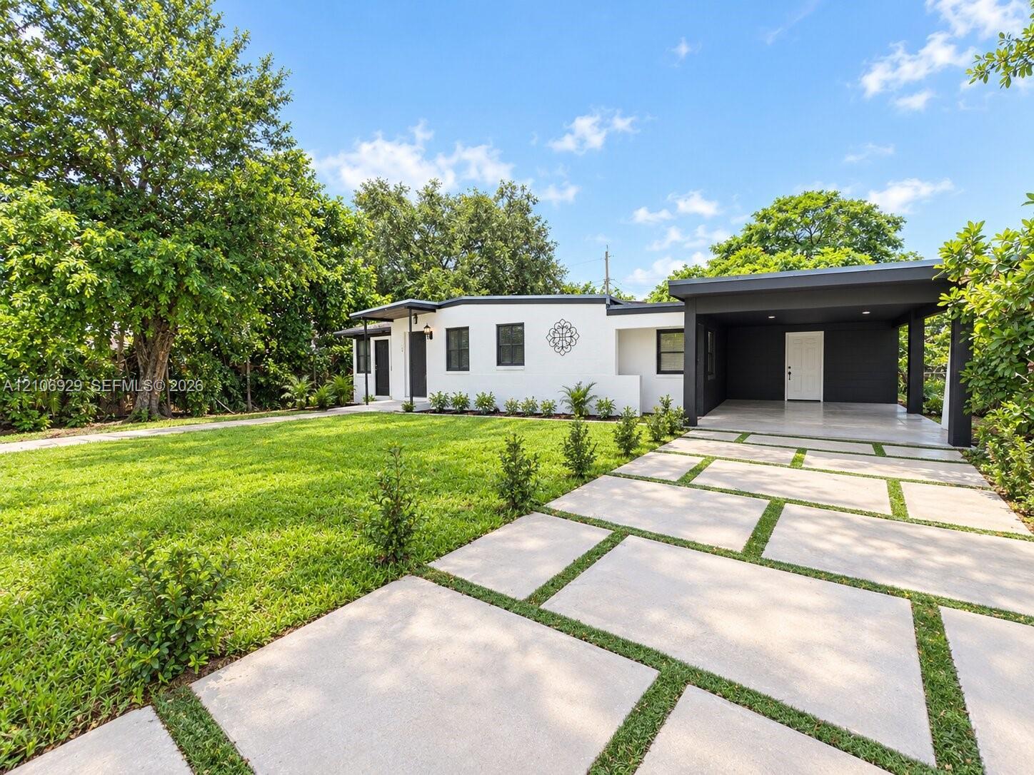 12700 Wood St, Miami FL 33167