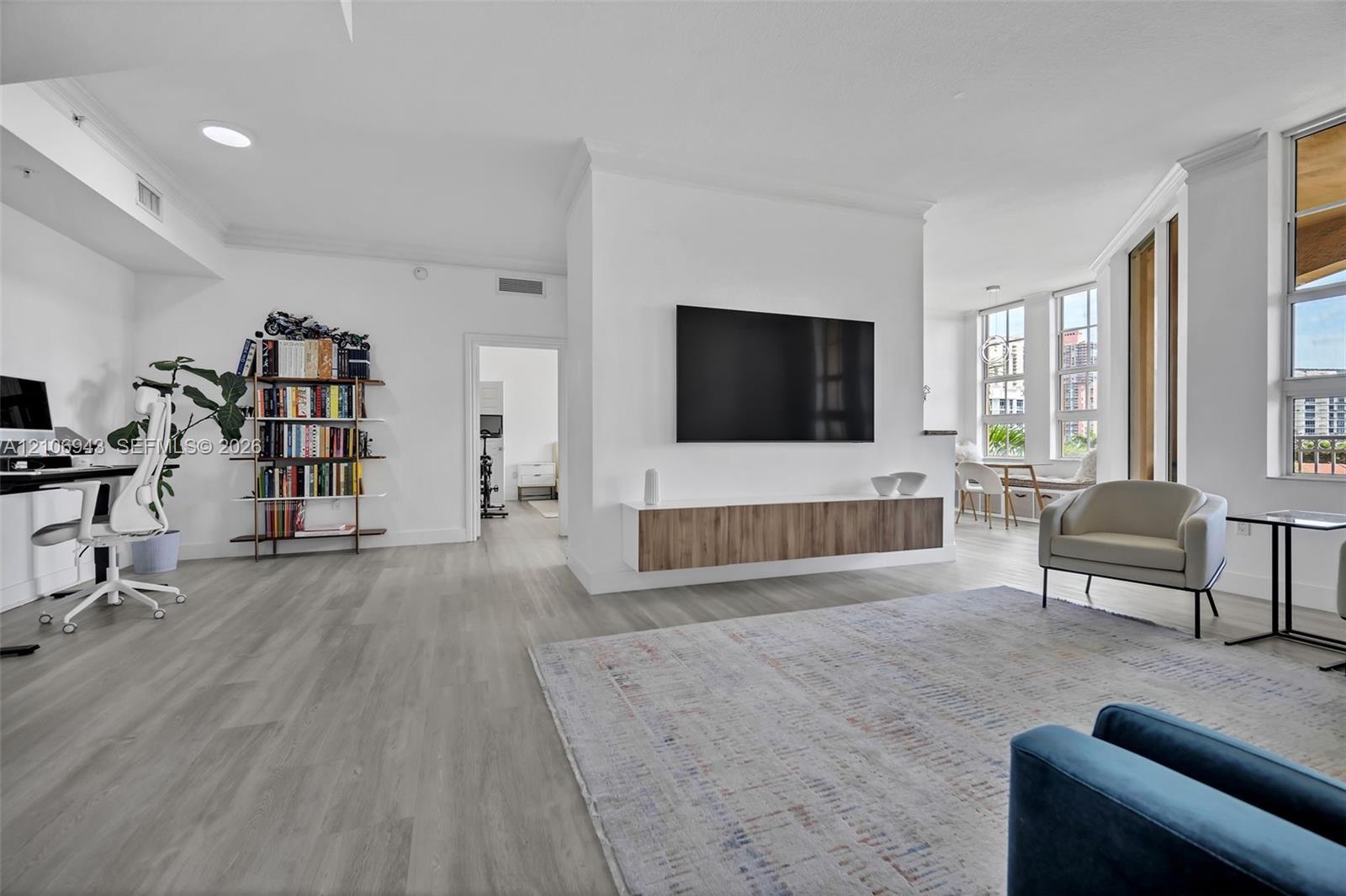 3001 NE 185th St # 523, Aventura FL 33180