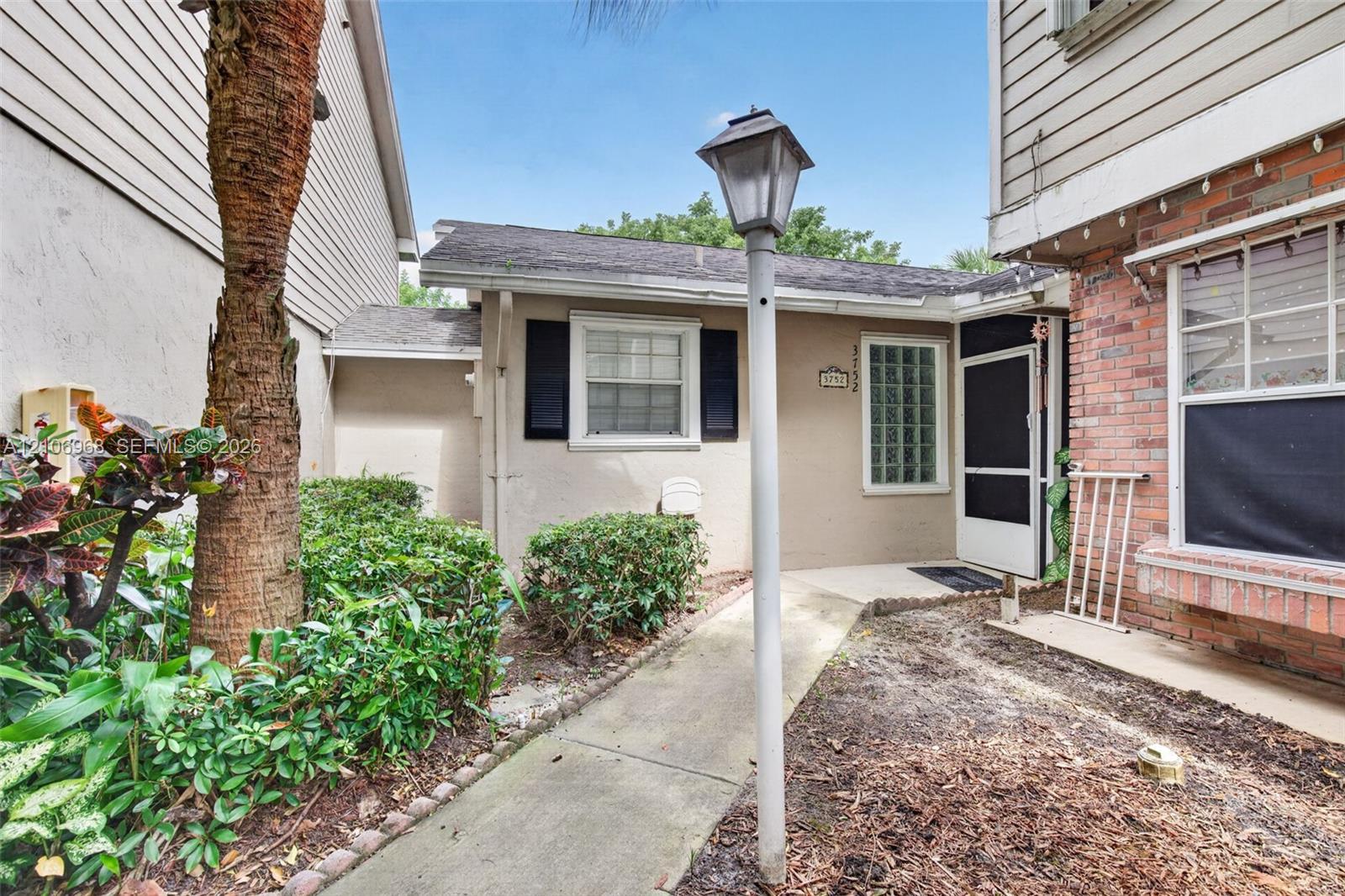3752 NW 122nd Ter, Sunrise FL 33323 photo 3