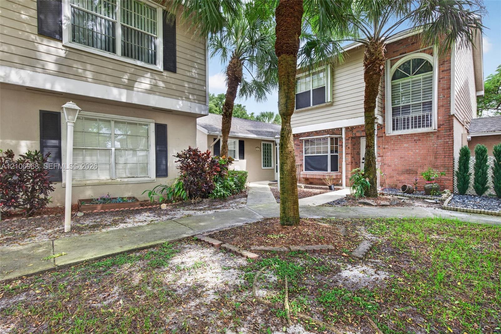 3752 NW 122nd Ter, Sunrise FL 33323
