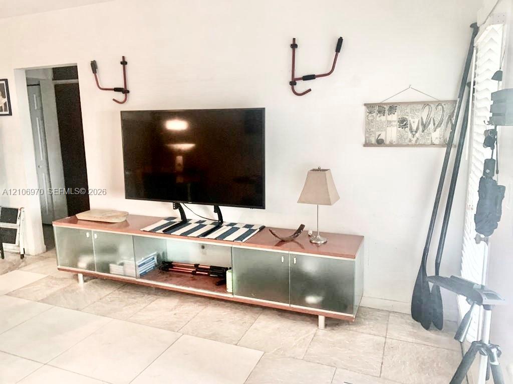 8540 Byron Ave # 1B, Miami Beach FL 33141 photo 3