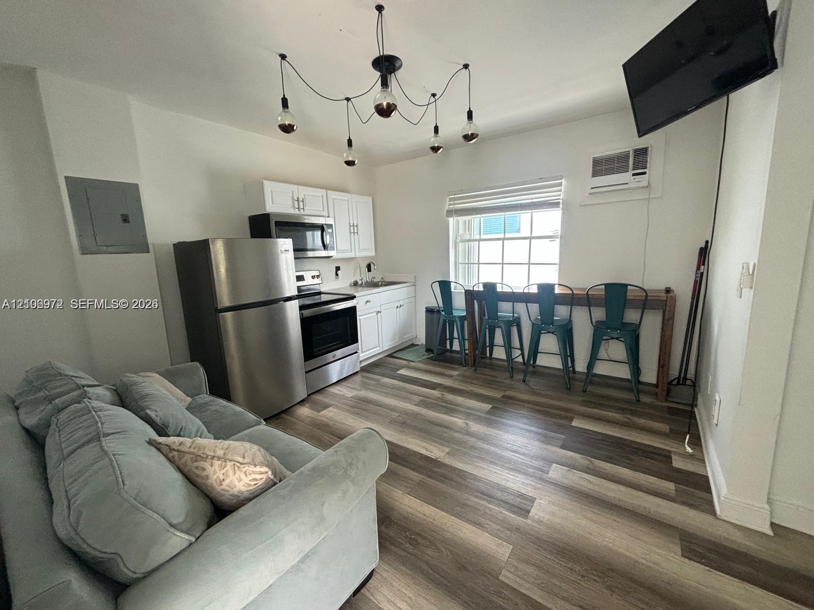 6966 Byron Ave # 203, Miami Beach FL 33141 photo 3