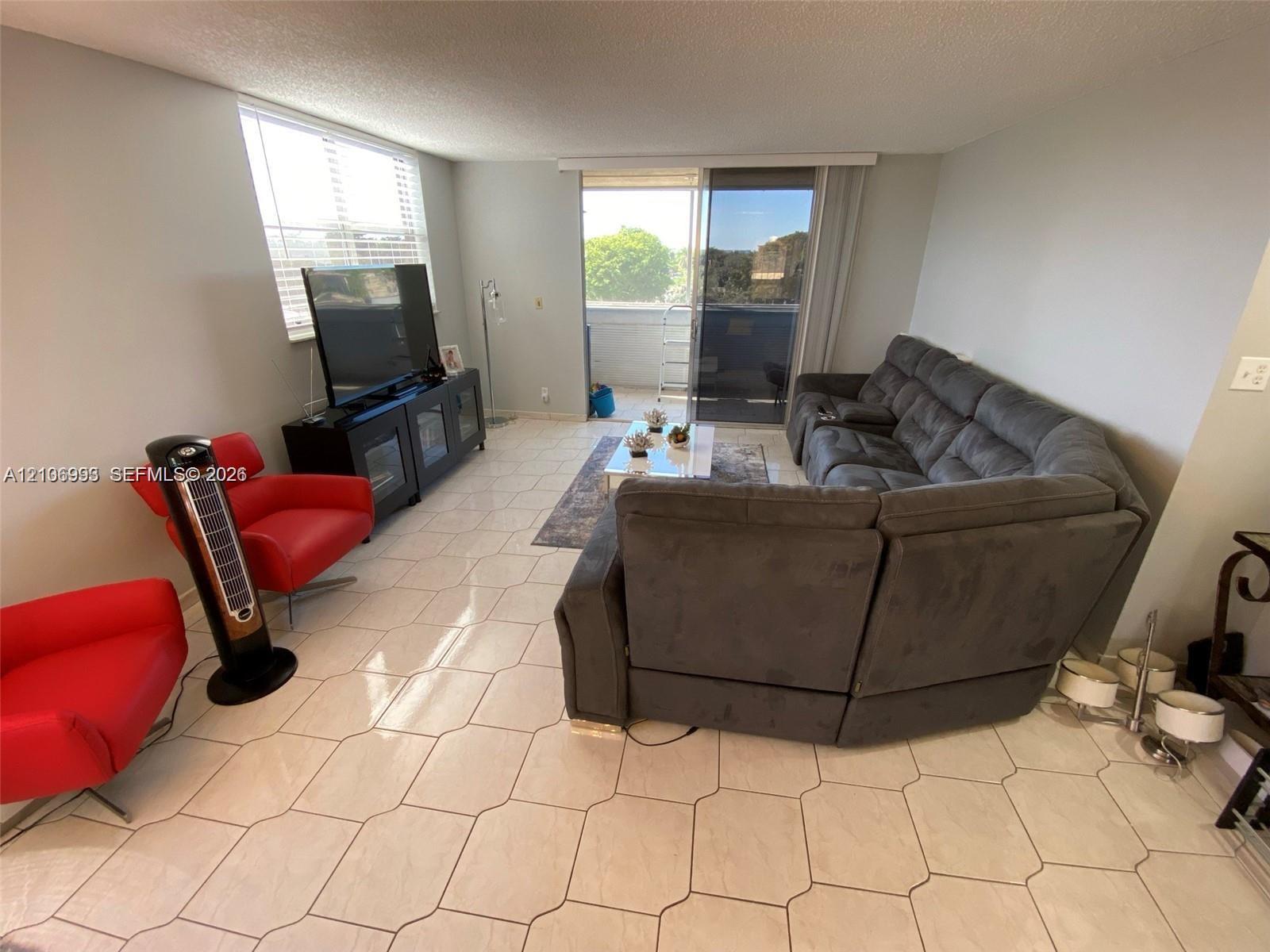 410 NW 68th Ave # 515, Plantation FL 33317 photo 2