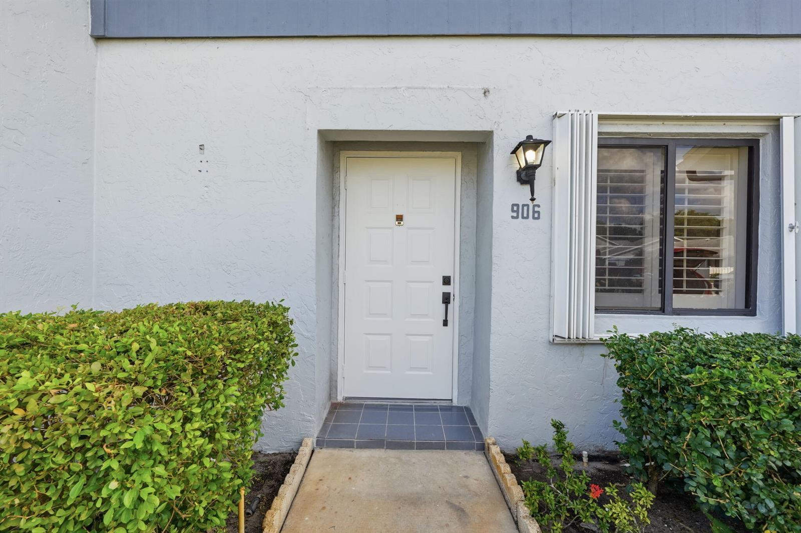 2641 Gately Drive W # 906, West Palm Beach FL 33415 photo 4