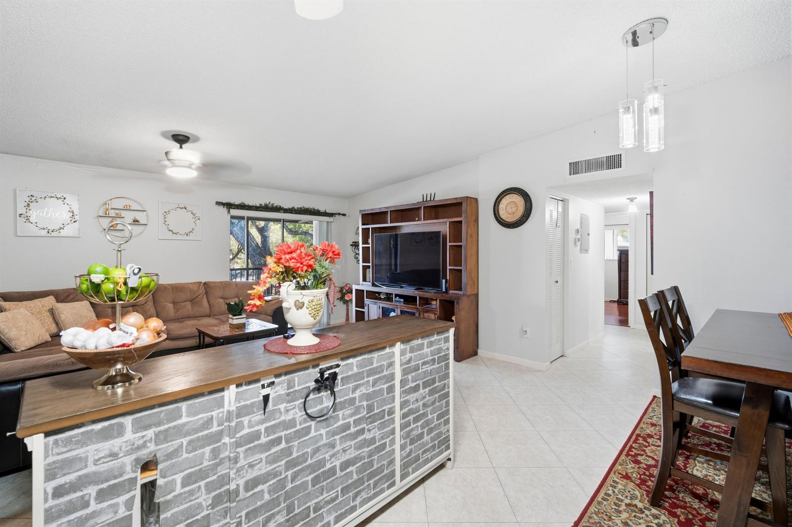 9965 N BELFORT Circle # 209, Tamarac FL 33321 photo 5