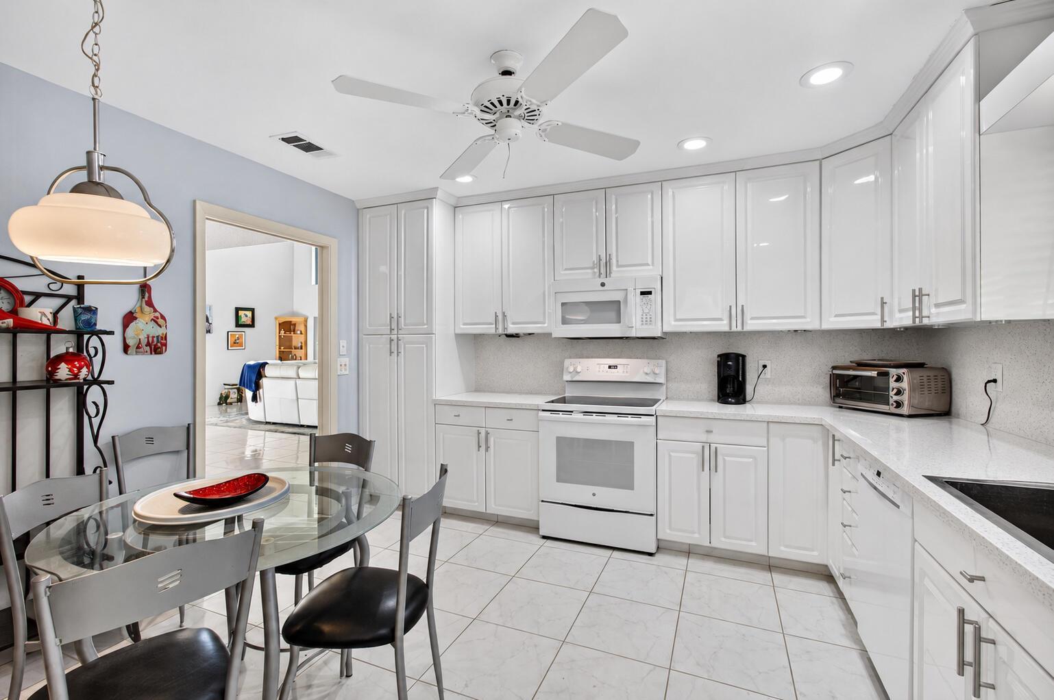 21923 Arriba Real, Boca Raton FL 33433 photo 4