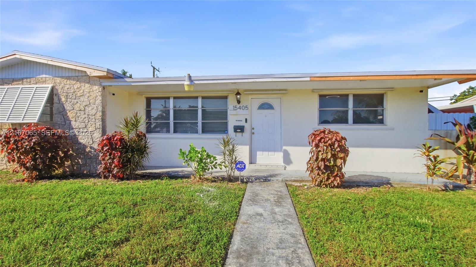 15405 SW 298th Ter, Homestead FL 33033 photo 2