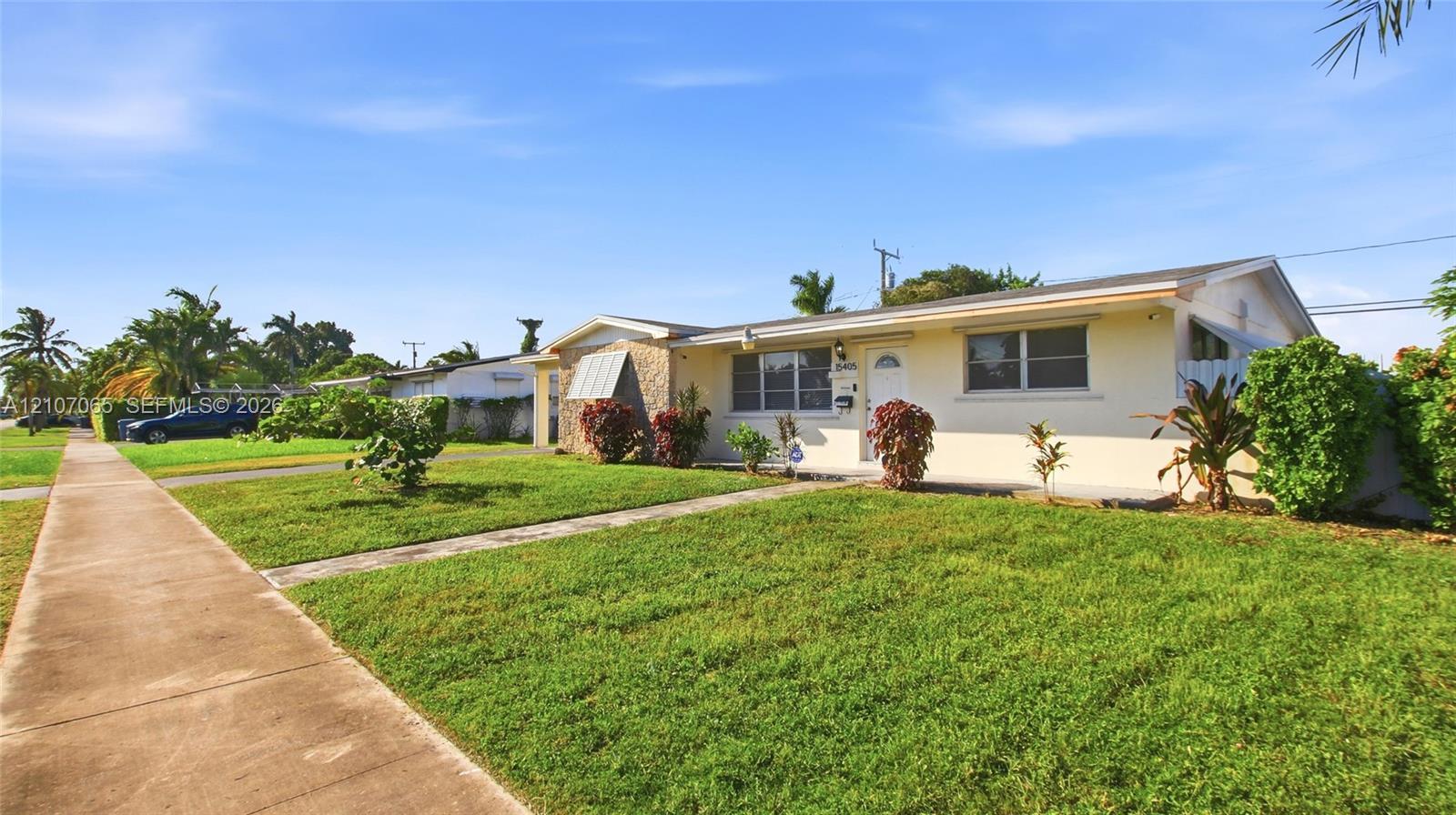 15405 SW 298th Ter, Homestead FL 33033 photo 3