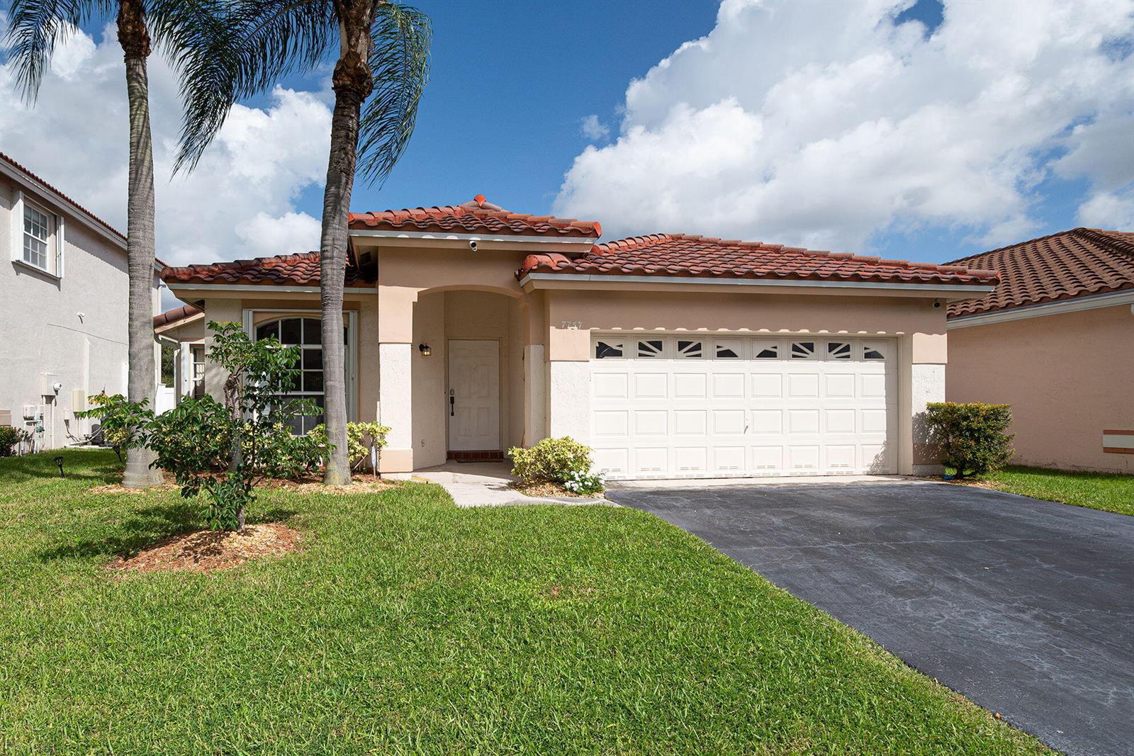7757 NW 25TH Street, Margate FL 33063 photo 2