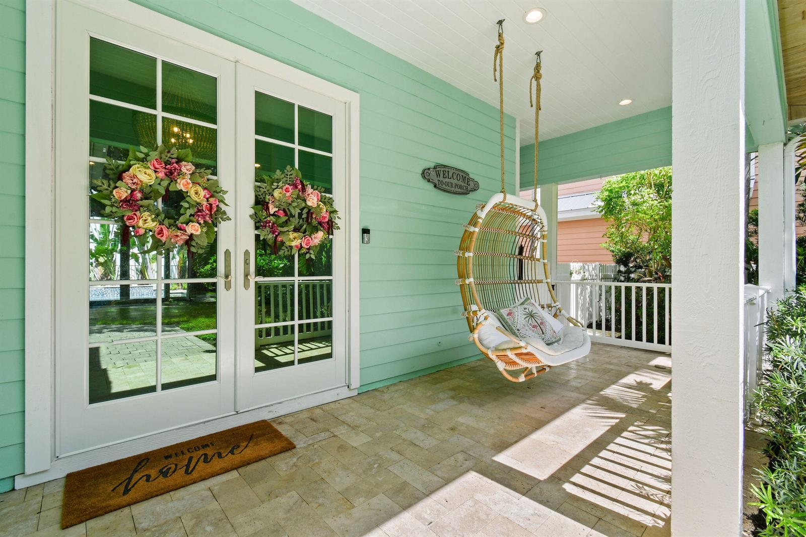 104 Intracoastal Circle, Tequesta FL 33469 photo 2