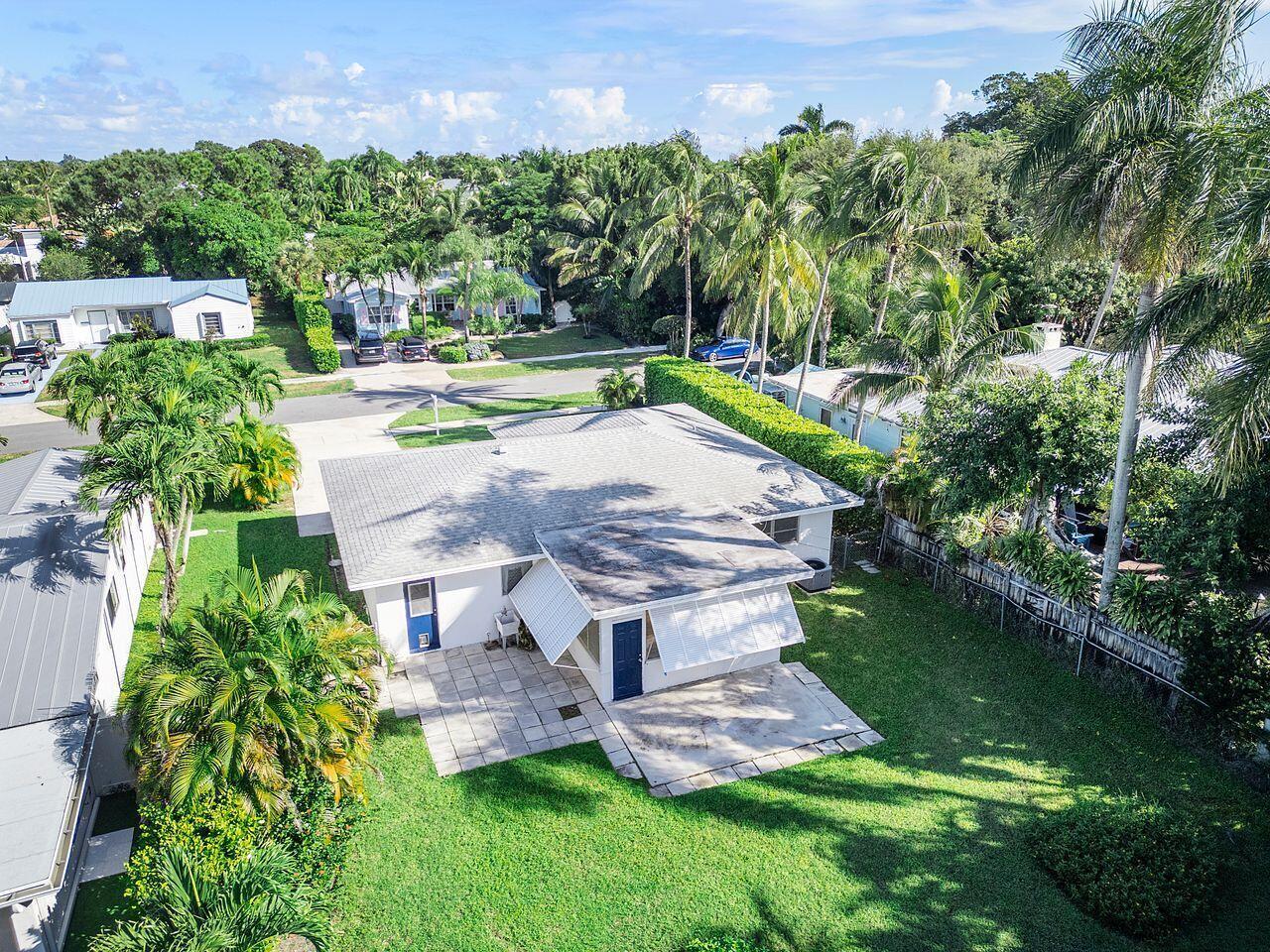 102 NW 12TH Street, Delray Beach FL 33444 photo 3