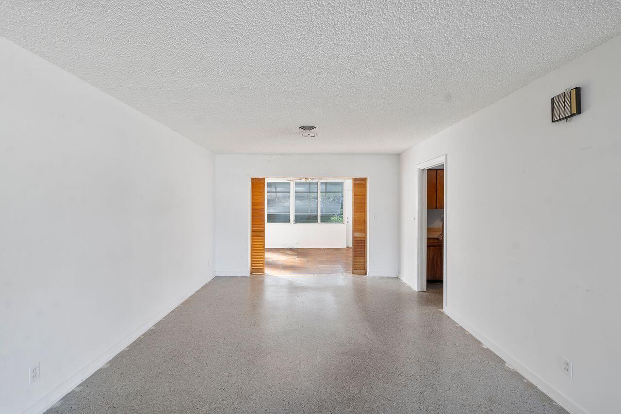 102 NW 12TH Street, Delray Beach FL 33444 photo 5