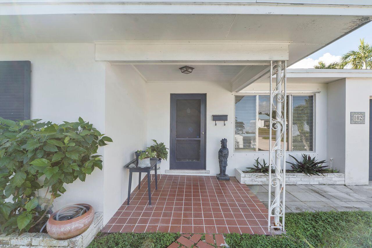102 NW 12TH Street, Delray Beach FL 33444 photo 4