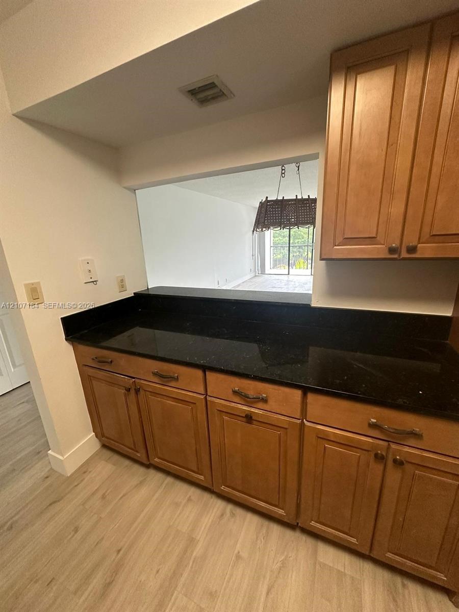 240 Lakeview Dr # 209, Weston FL 33326 photo 3