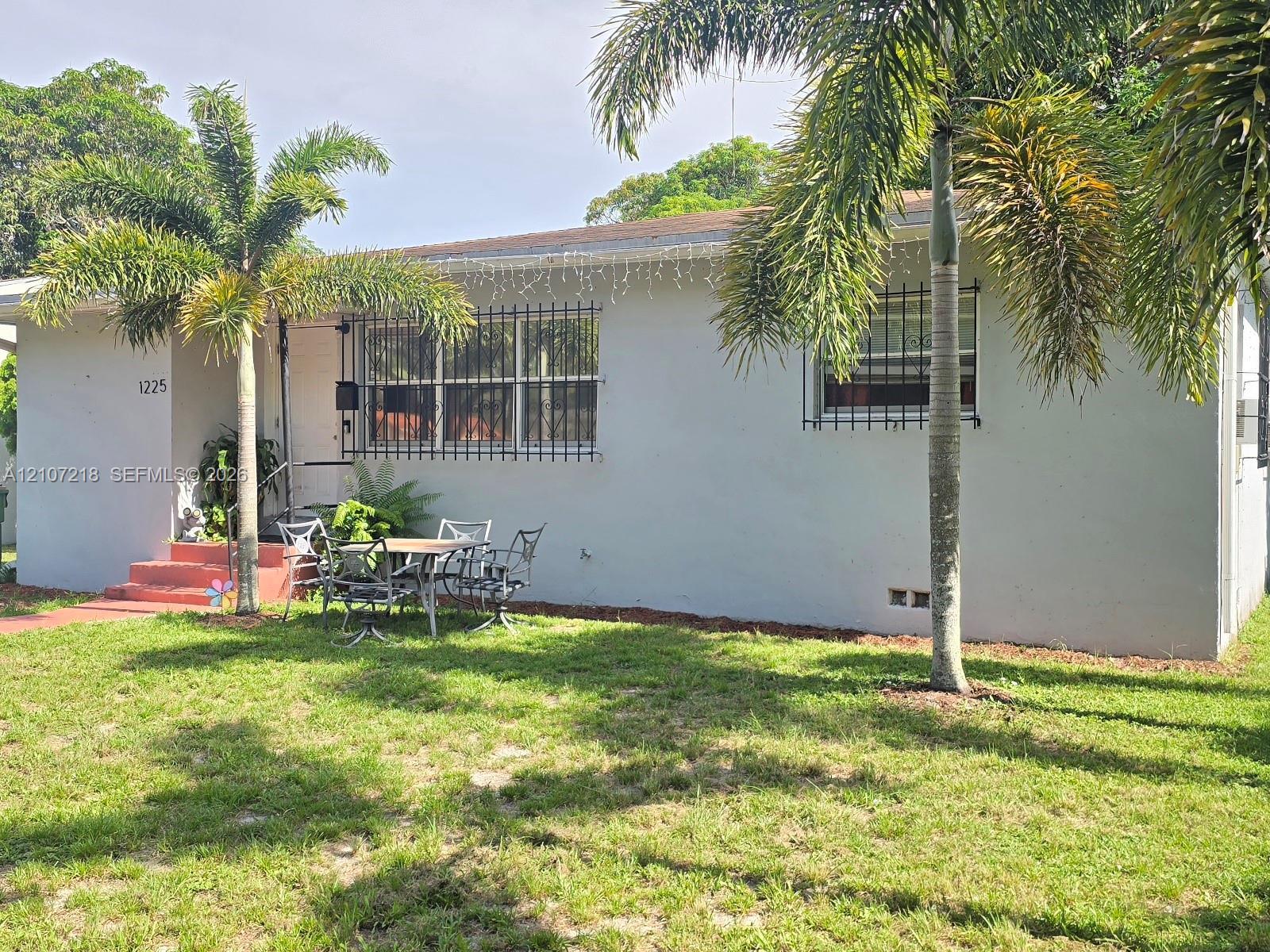 1225 NW 127th St, North Miami FL 33167