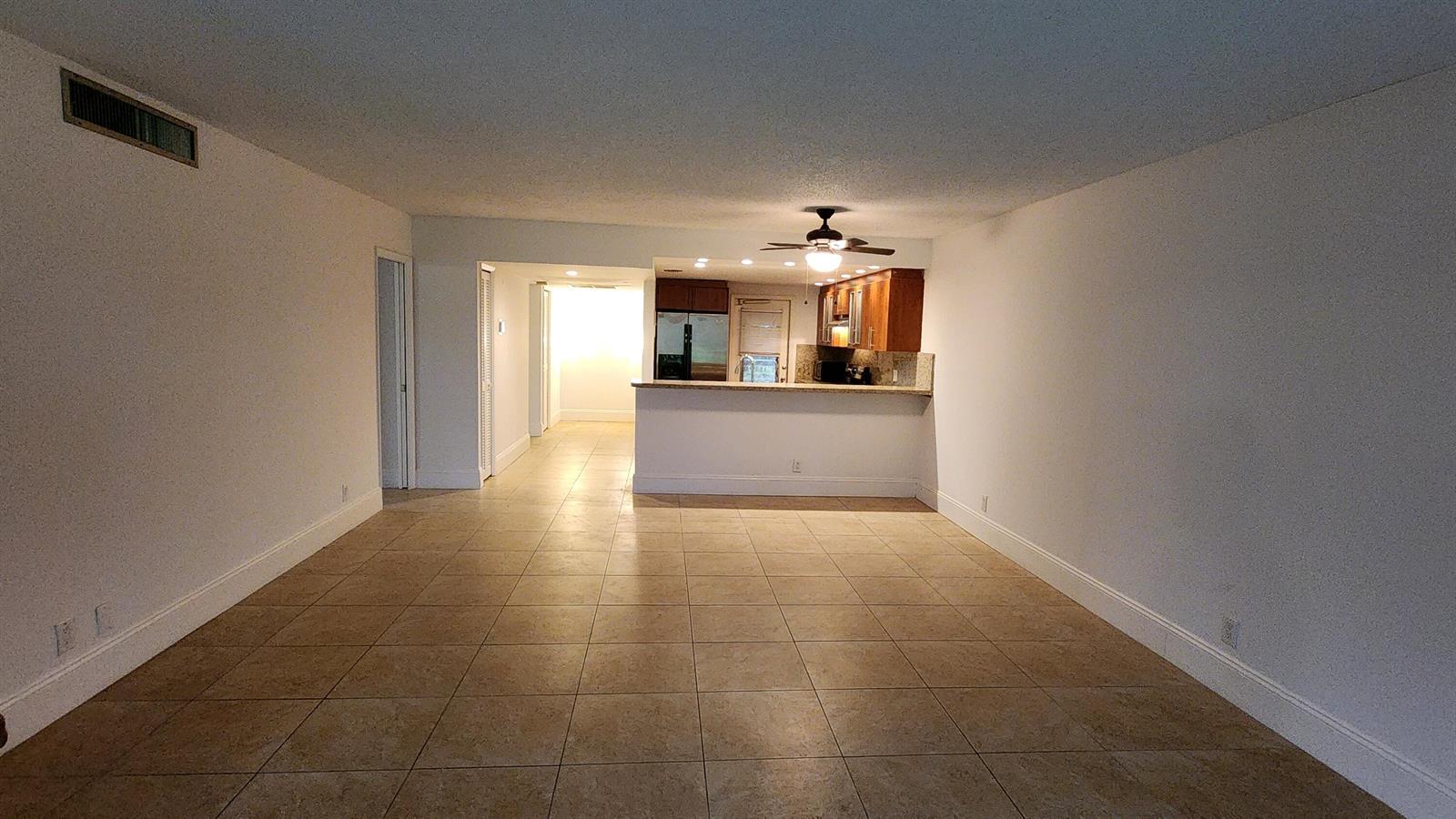 2851 S PALM AIRE Drive # 101, Pompano Beach FL 33069 photo 4