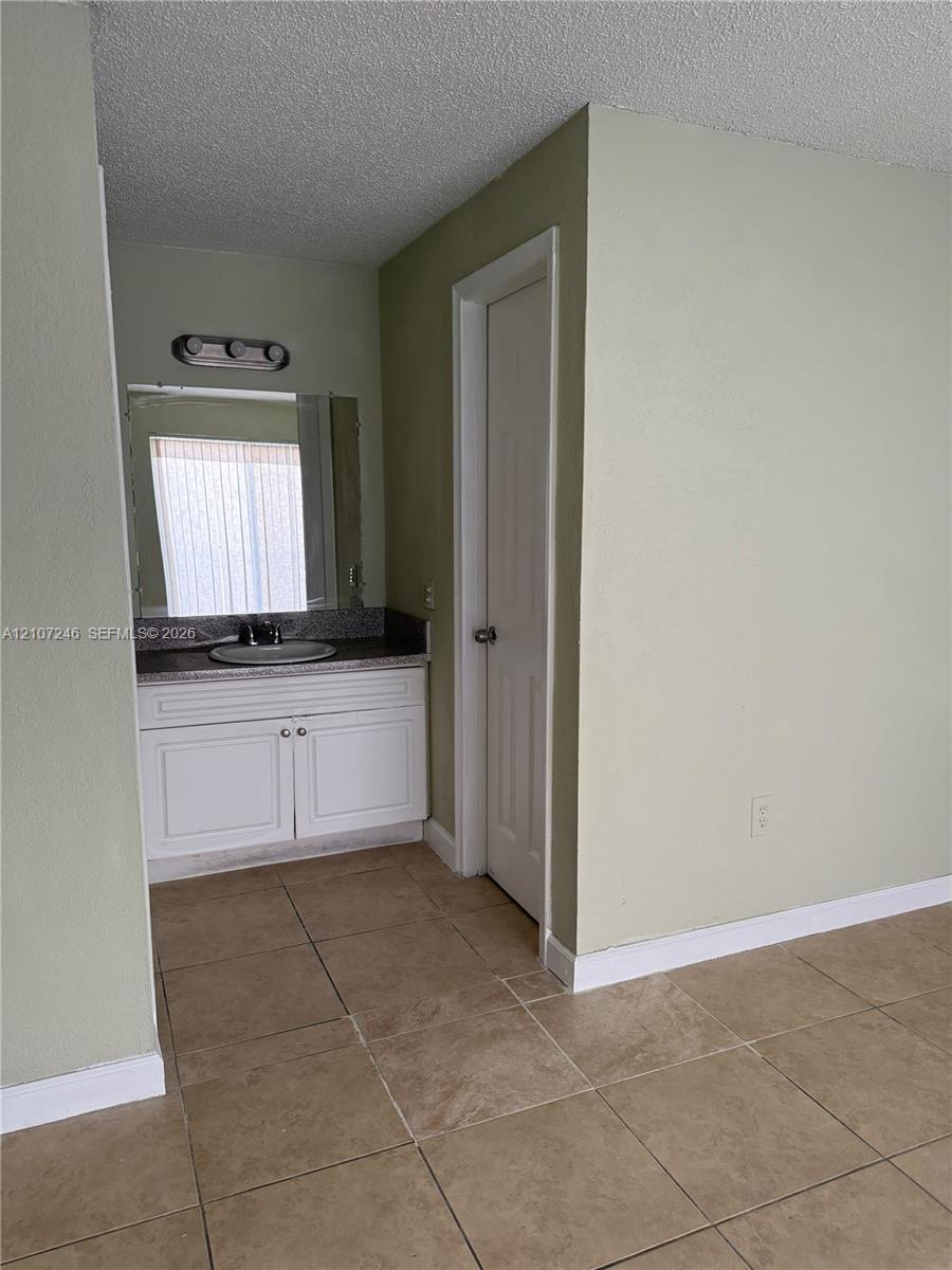 4500 W 16th Ave # 615, Hialeah FL 33012 photo 2