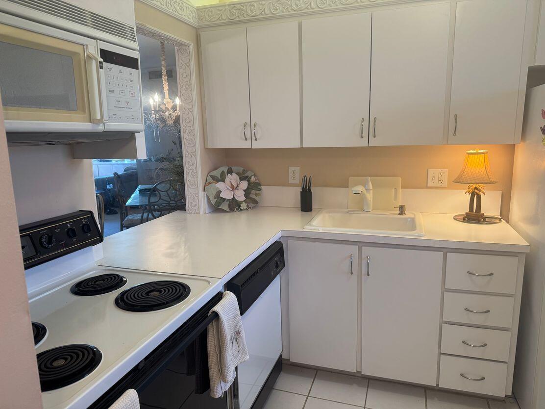 5401 NW 2nd Avenue Apt 329, Boca Raton FL 33487 photo 4