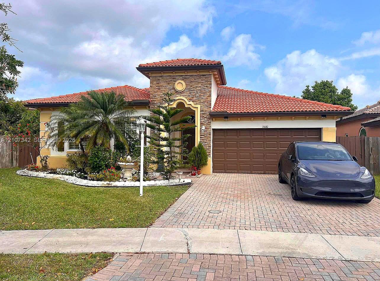 3581 NE 10th Dr, Homestead FL 33033