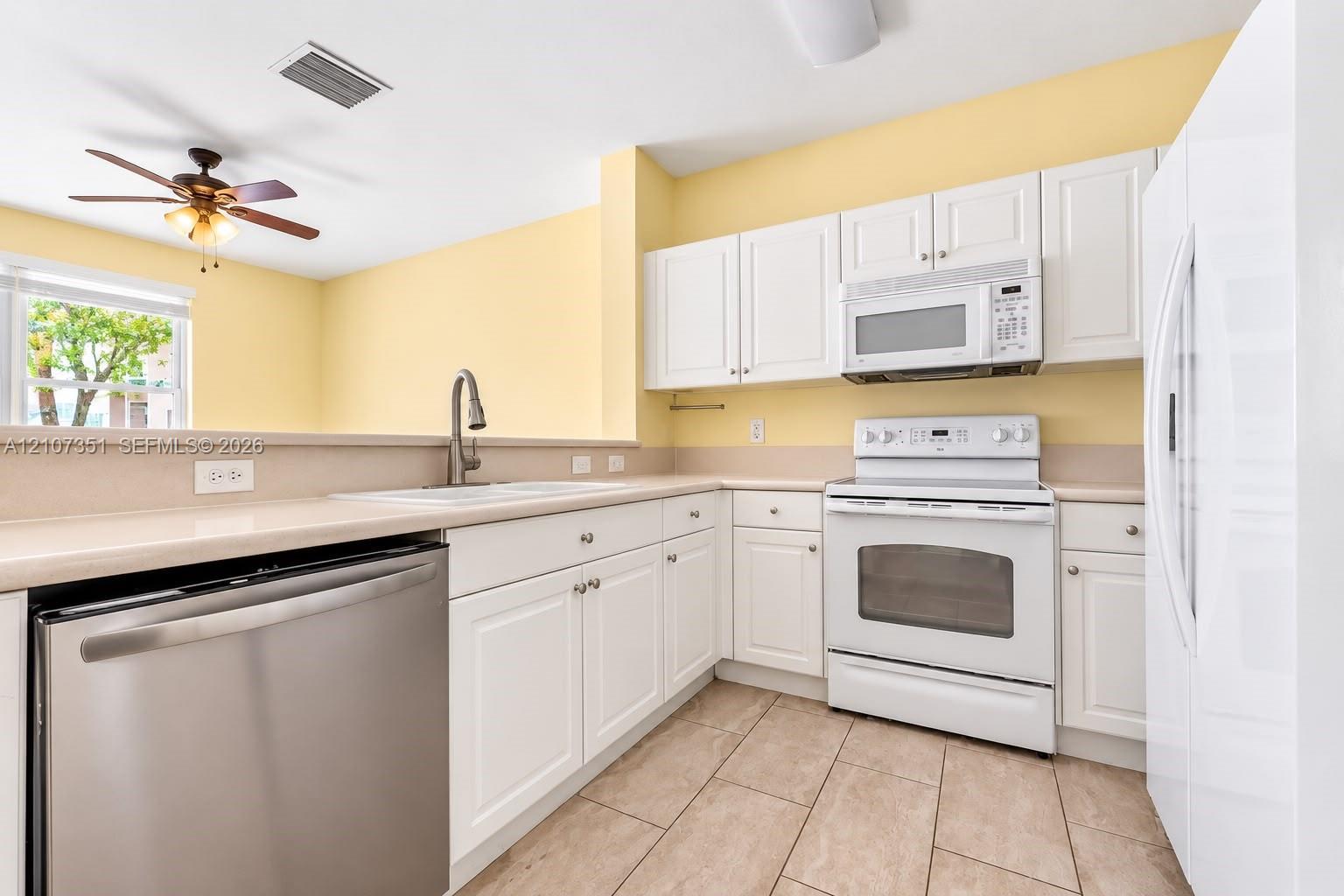 230 SE 29th Ave # 1, Homestead FL 33033 photo 3