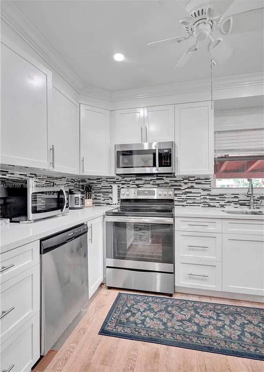6505 Pines Pkwy, Hollywood FL 33023 photo 4