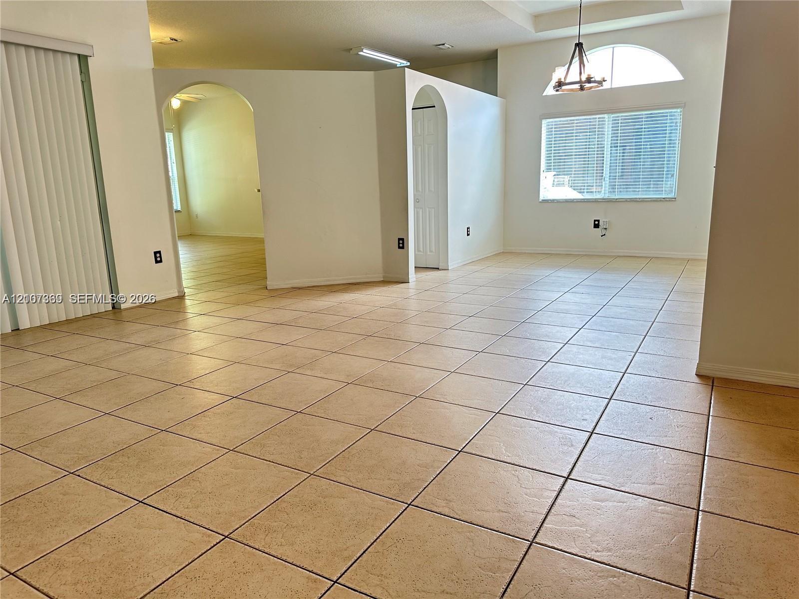 1721 SE 17th Ave, Homestead FL 33035 photo 2