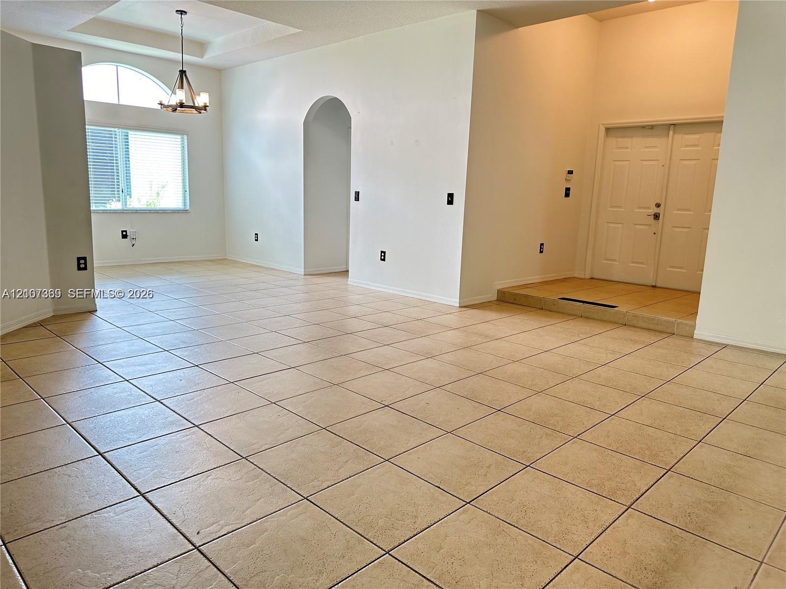 1721 SE 17th Ave, Homestead FL 33035 photo 3