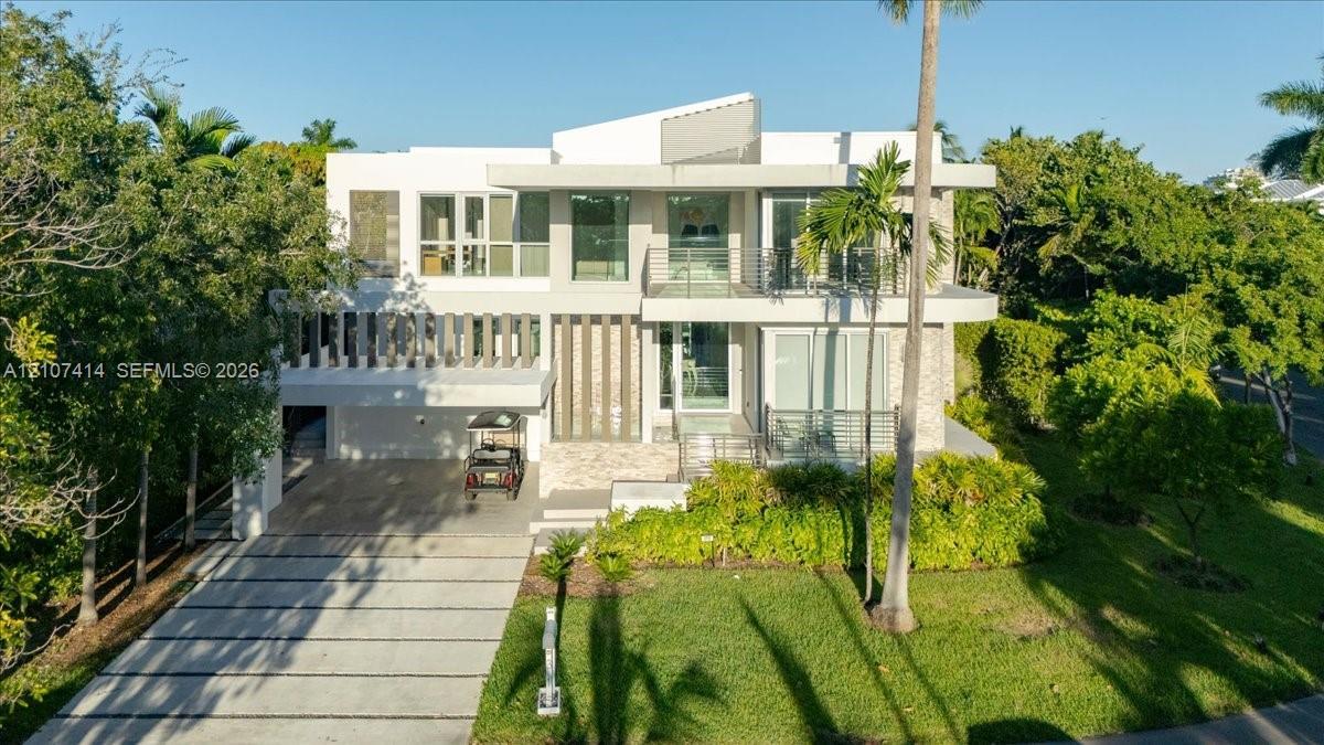 315 Cypress Dr, Key Biscayne FL 33149 photo 3