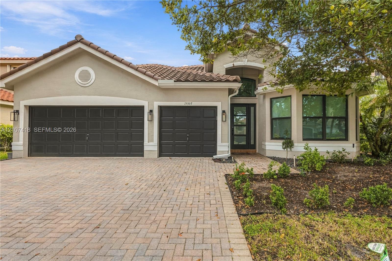 19305 Skyridge Cir, Boca Raton FL 33498
