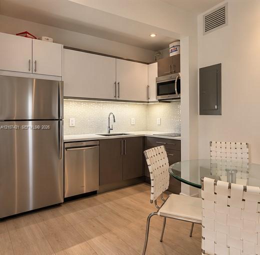 700 16th St # 210, Miami Beach FL 33139