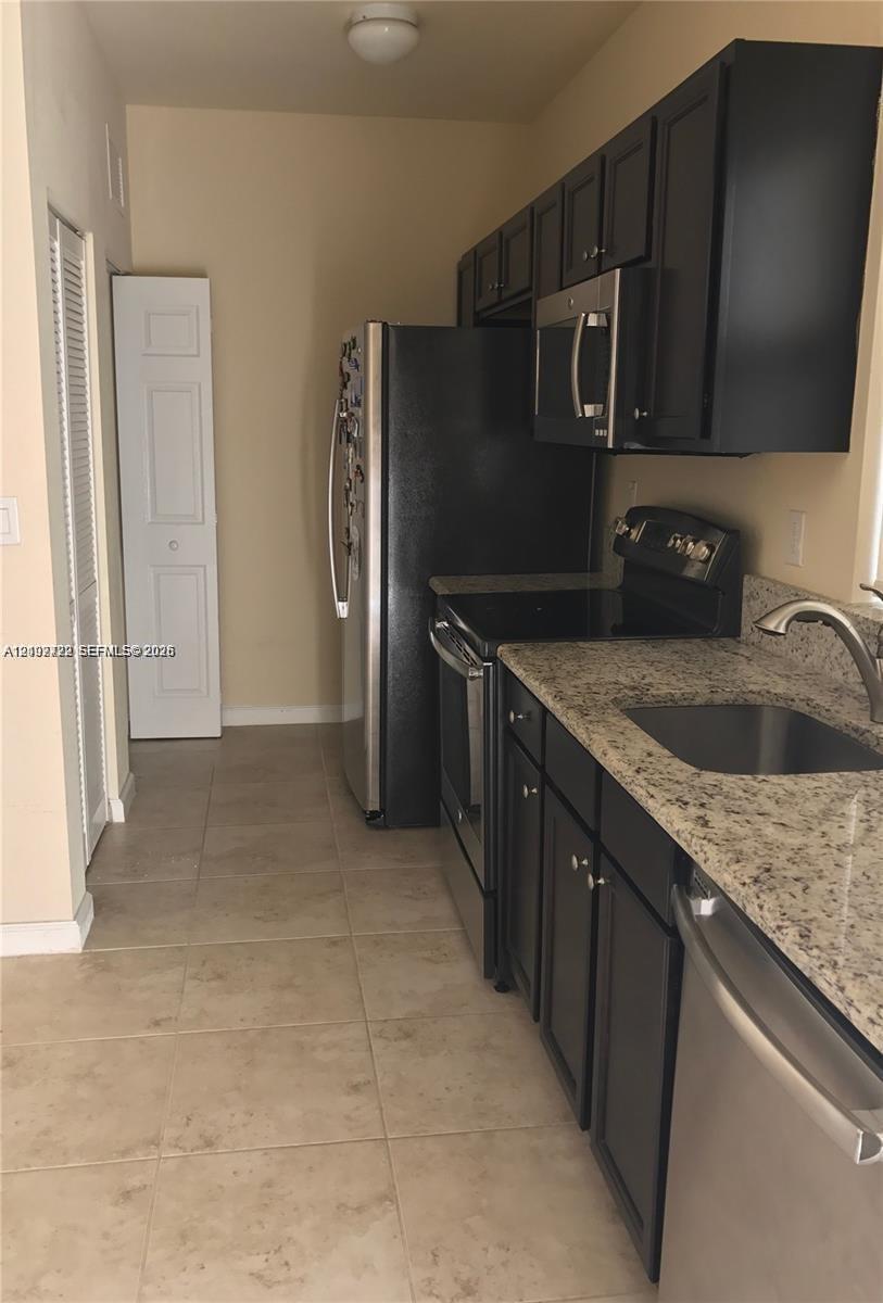 9431 SW 172nd Ave, Miami FL 33196 photo 3