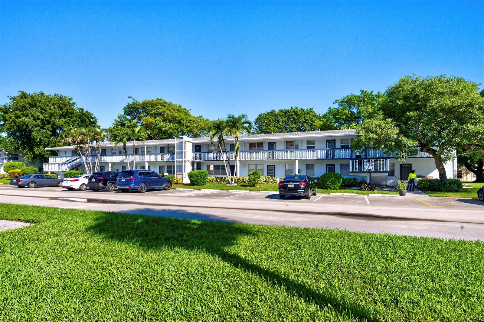 173 Upminster H # 173, Deerfield Beach FL 33442 photo 2