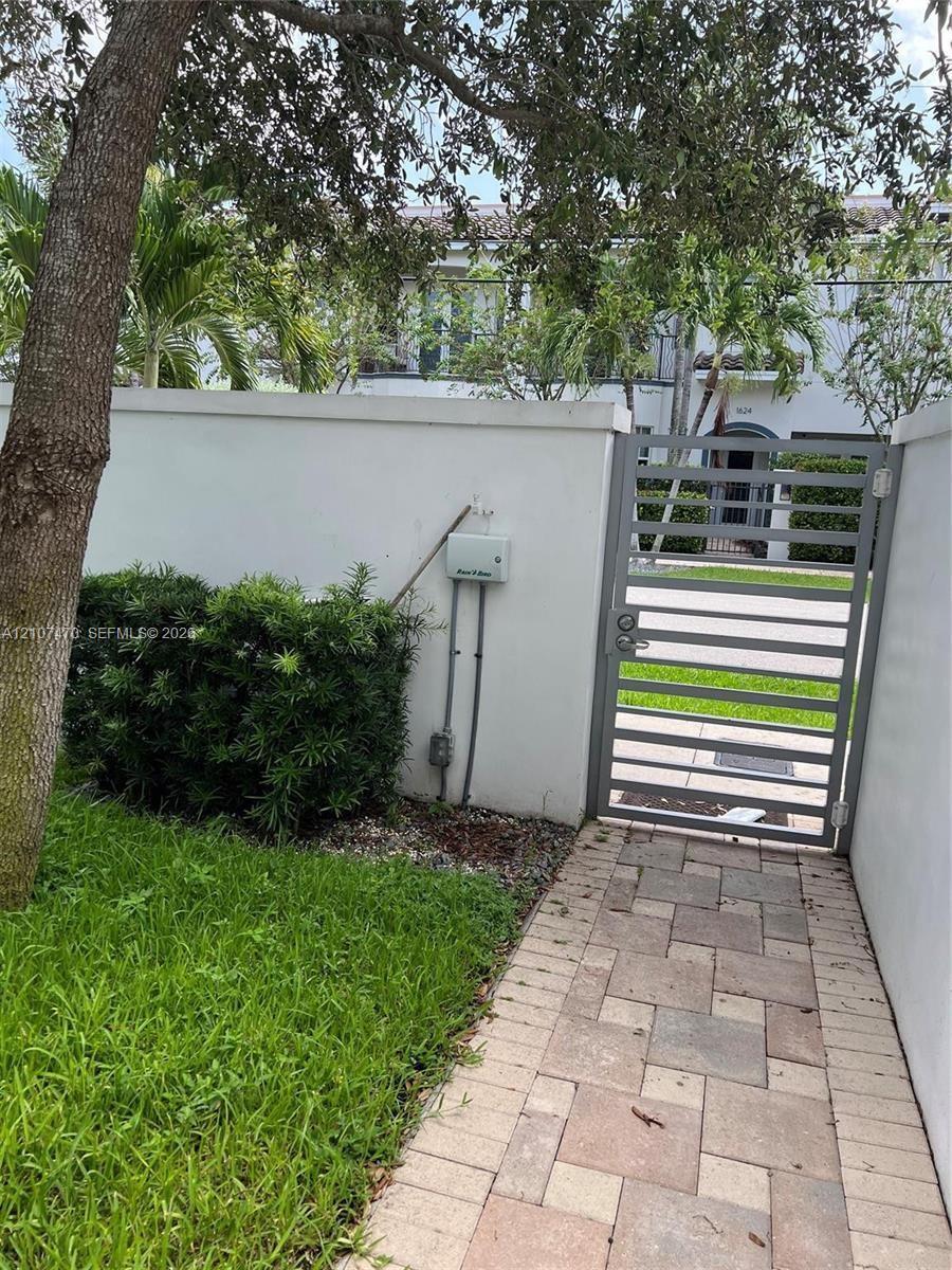 1629 NE 9th St # 1629, Fort Lauderdale FL 33304 photo 4