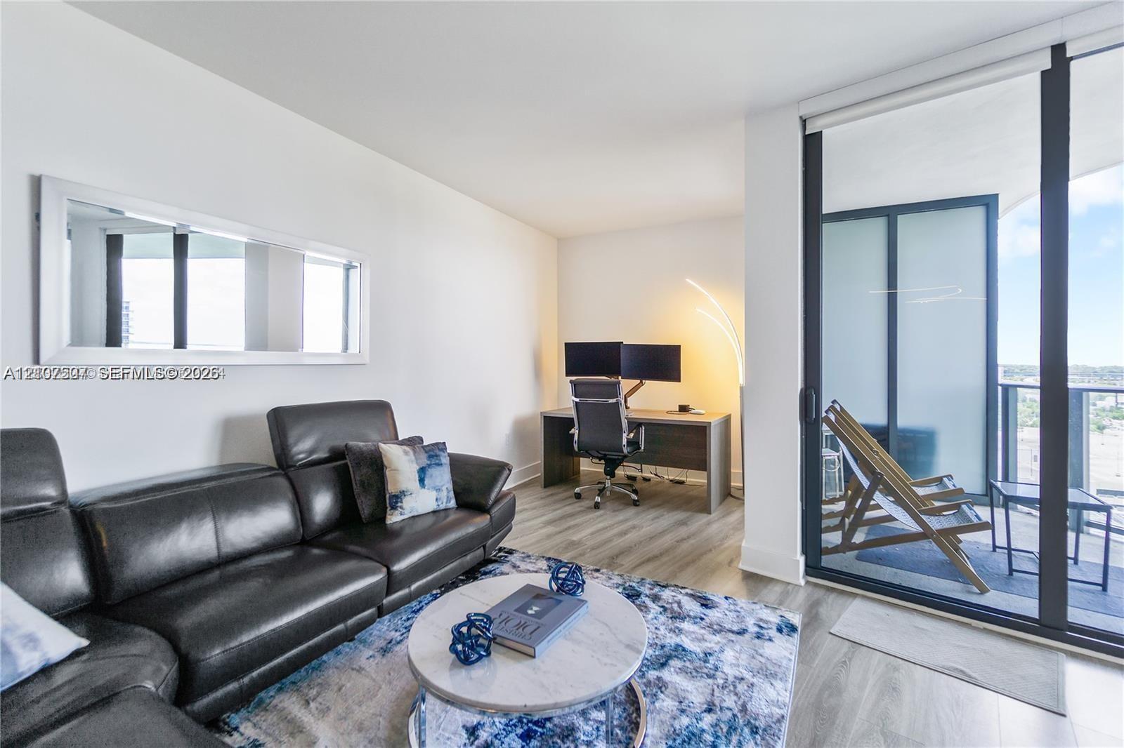 121 NE 34th St # 1614, Miami FL 33137 photo 2
