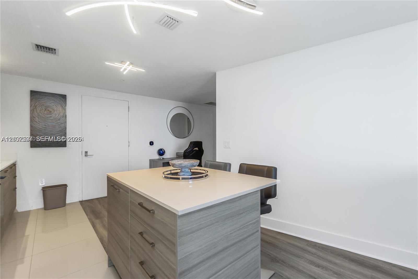 121 NE 34th St # 1614, Miami FL 33137 photo 4