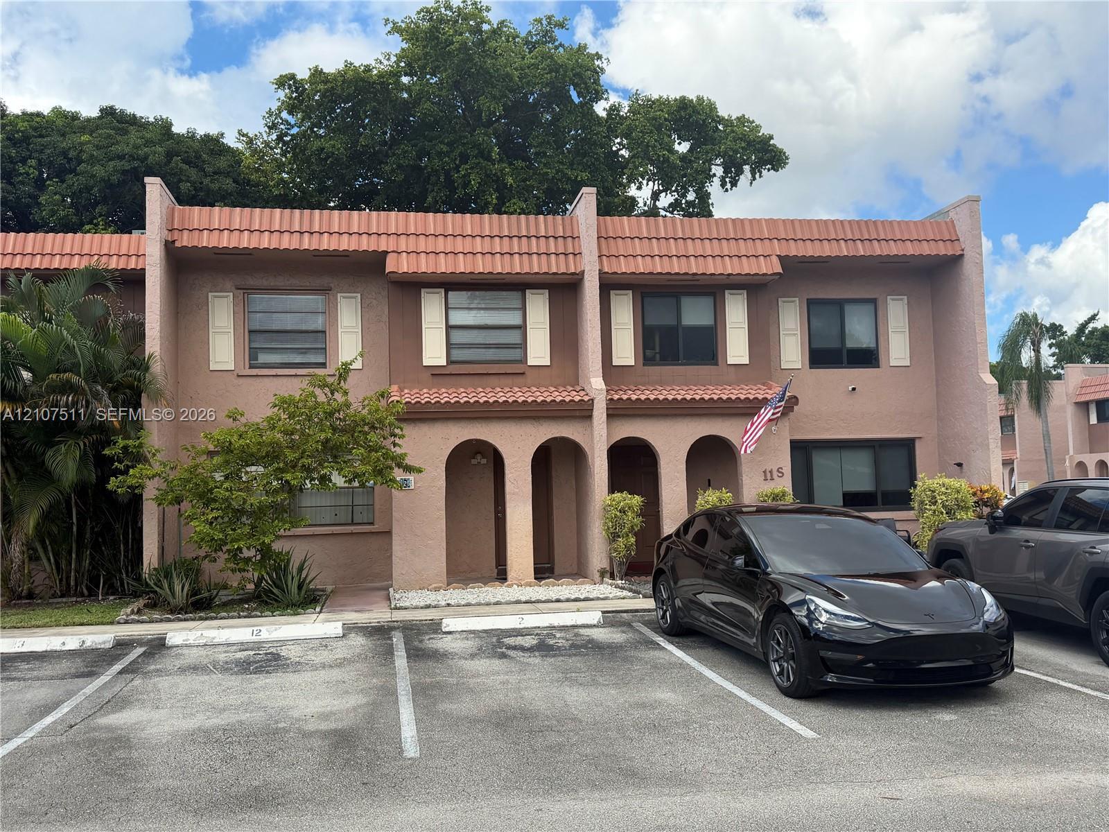 12 S Valencia Dr # 4, Davie FL 33324