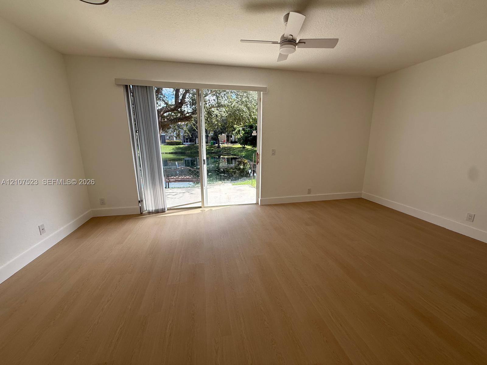 5424 NW 90th Ave, Sunrise FL 33351 photo 3