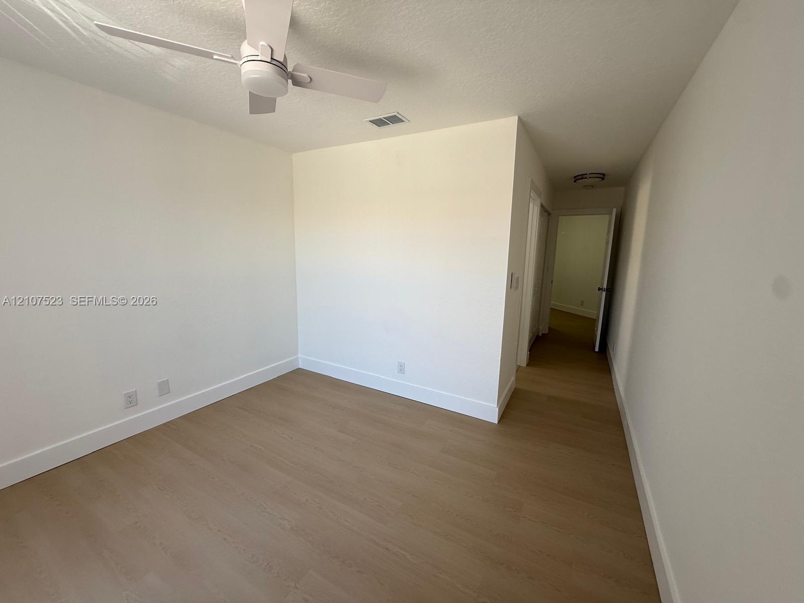 5424 NW 90th Ave, Sunrise FL 33351 photo 4