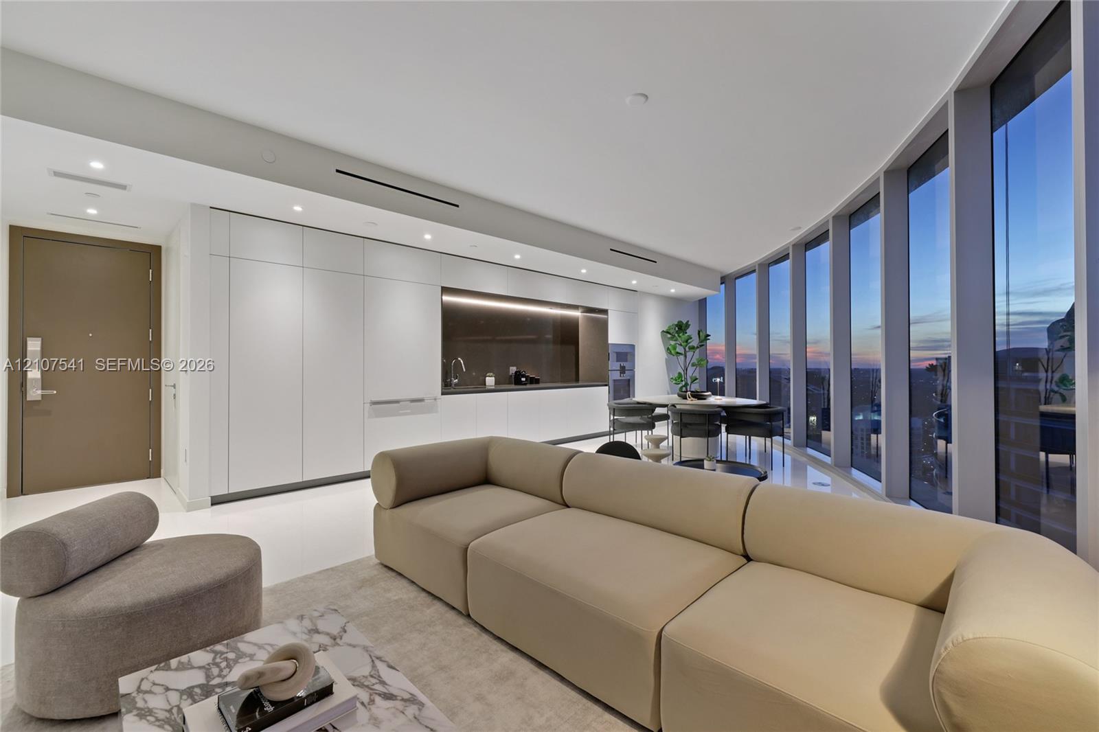 300 Biscayne Boulevard Way # 5108, Miami FL 33131 photo 5