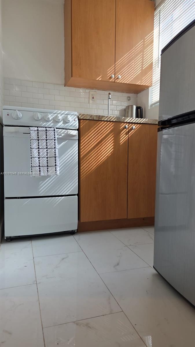 6431 Hayes St # 3, Hollywood FL 33024 photo 3