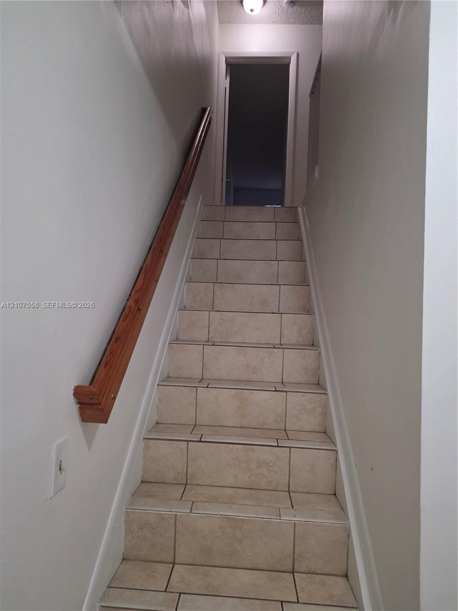 Hialeah, FL 33016 photo 5