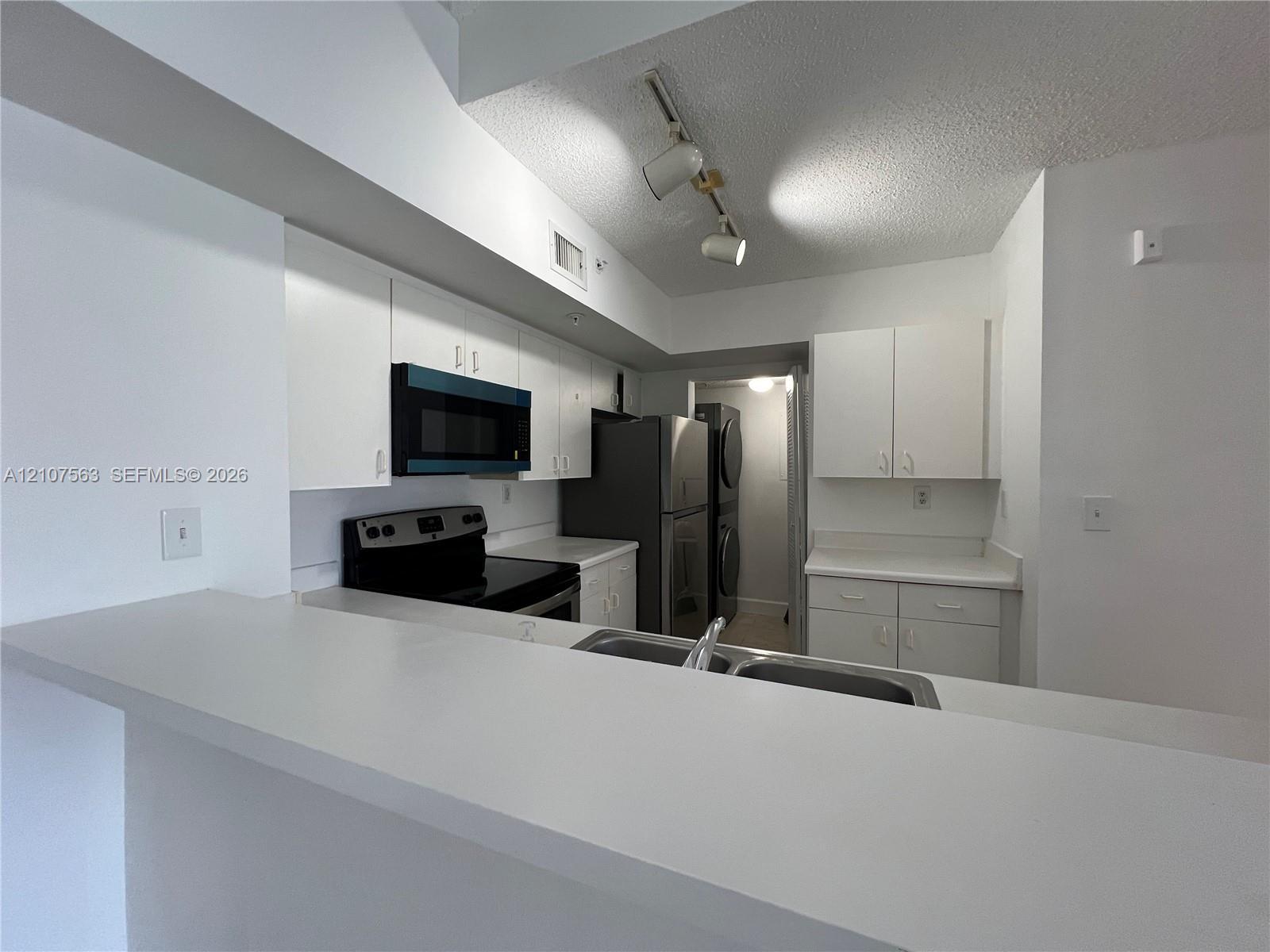 2640 S University Dr # 320, Davie FL 33328 photo 2