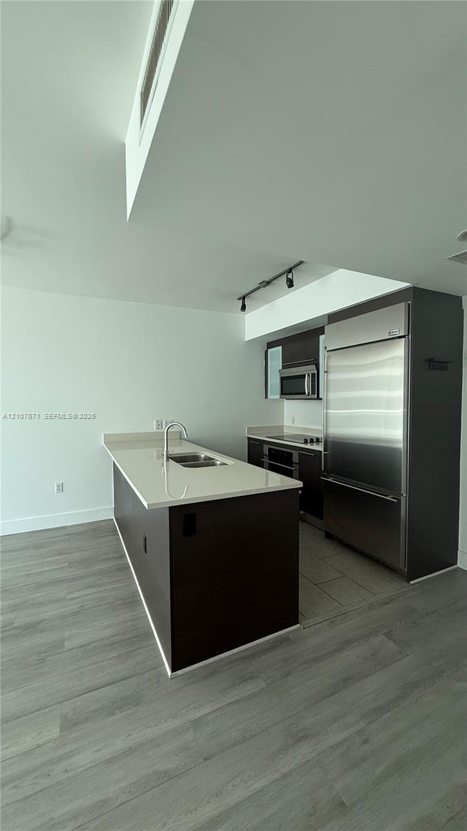 500 Brickell Ave # 2808, Miami FL 33131 photo 3